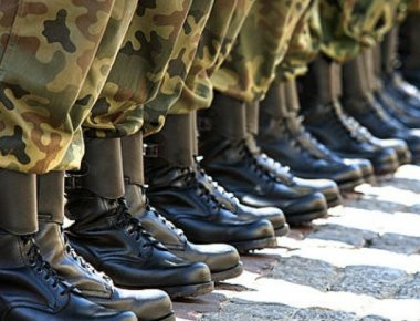 Μειώνονται πάλι τα εφάπαξ των στελεχών στις Ενοπλες Δυνάμεις μέχρι και 15%!